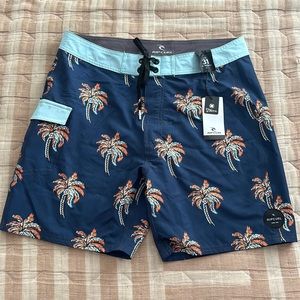 NWT Rip Curl Board shorts Size 31